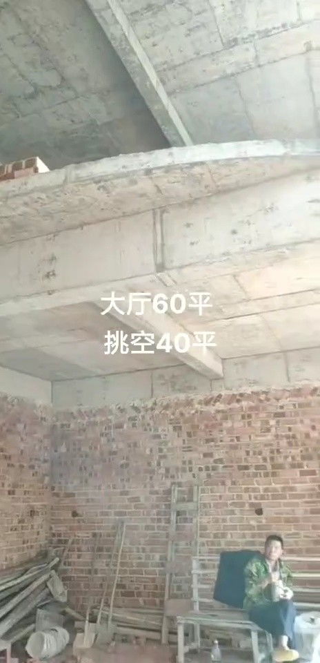 钢筋工脑洞大开，设计的圆形楼梯没谁了